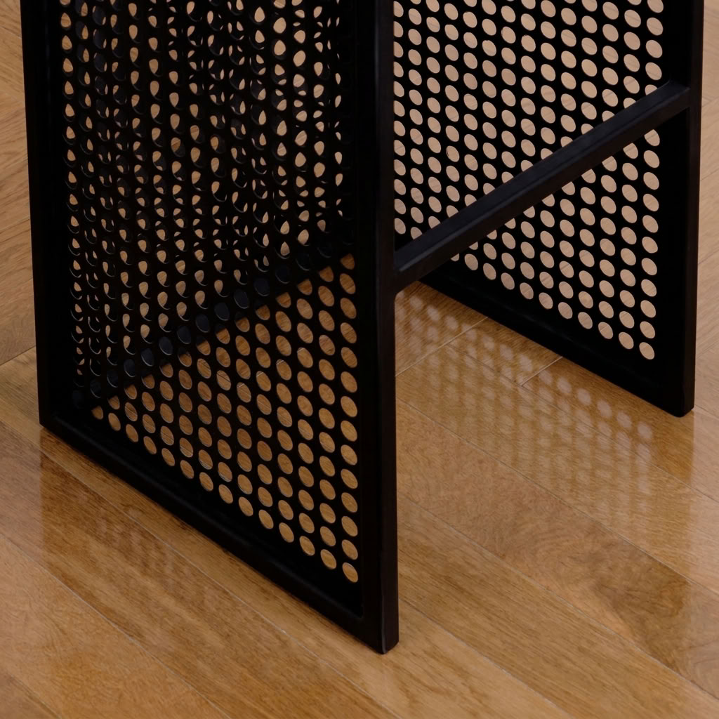 Alto Bar Stool 02