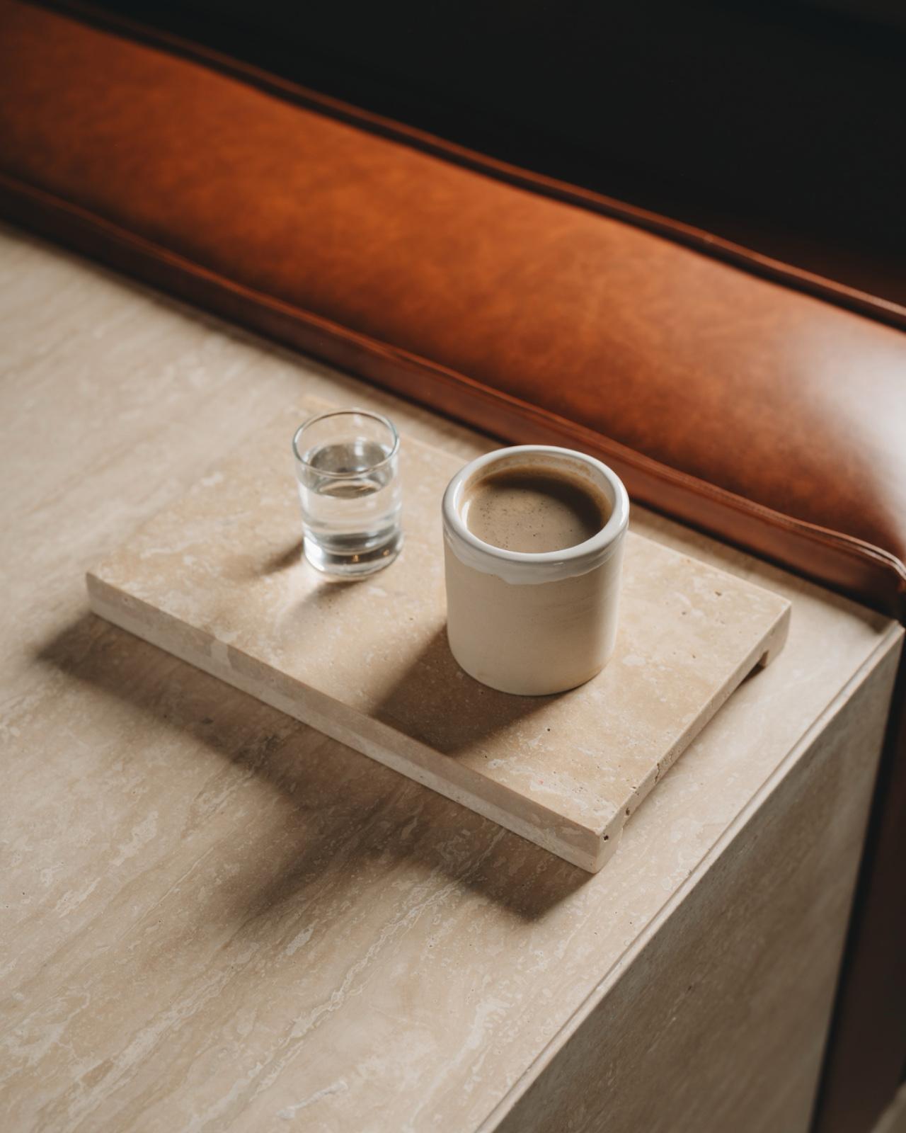 RIKI TRAVERTINE TRAY