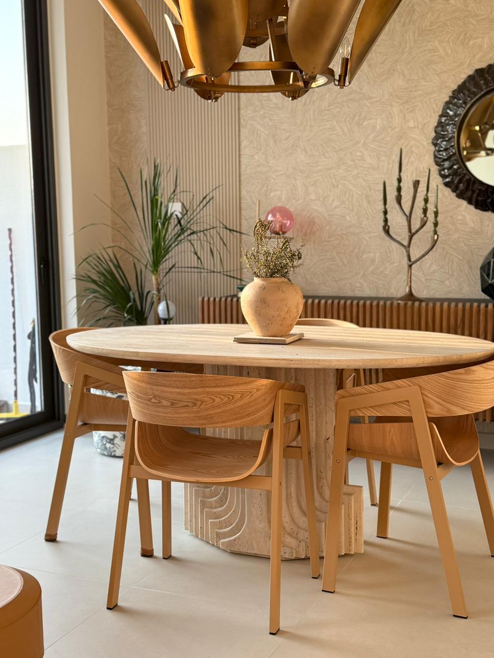 TRISSA OVAL DINING TABLE