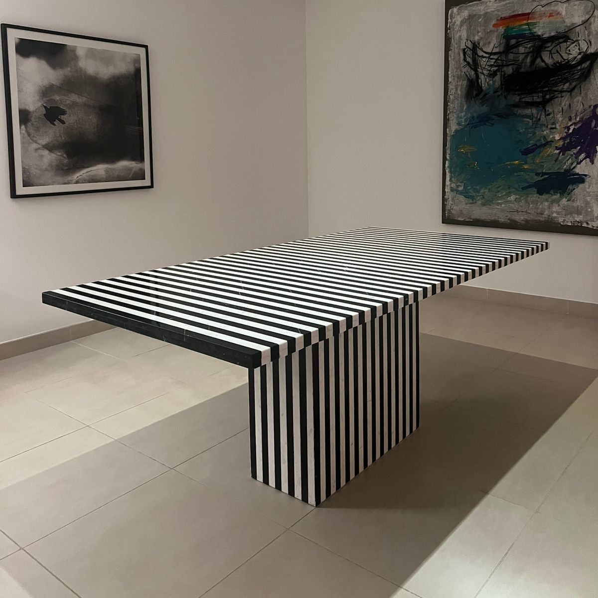 ZIBRESSE DINING TABLE