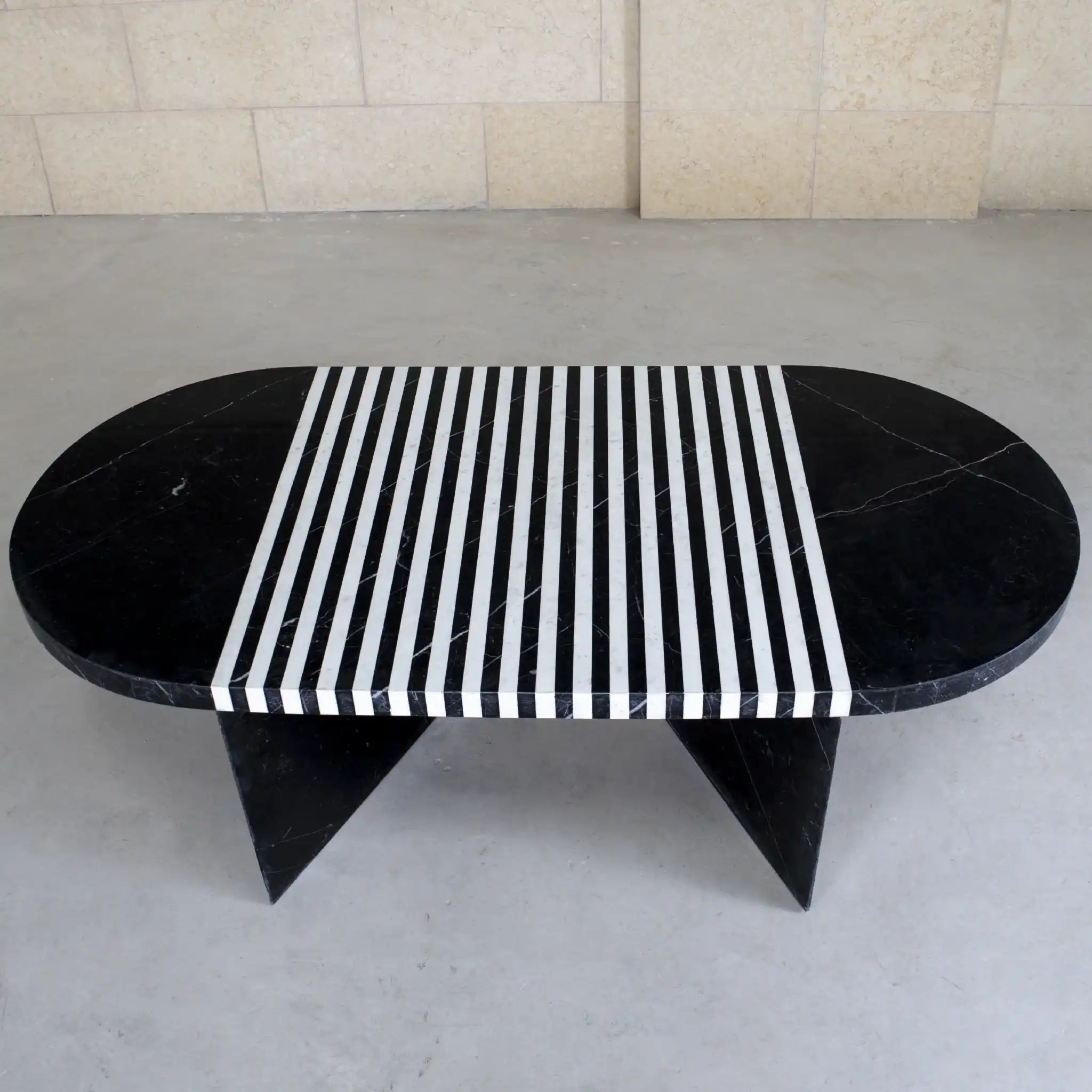 ZIBRESSE OVAL COFFEE TABLE